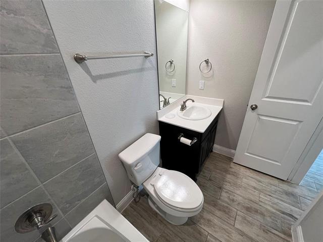 Building Photo - 2813 Pronghorn Dr