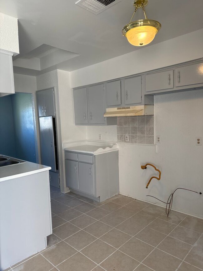 Building Photo - 12814 Greenshire Dr