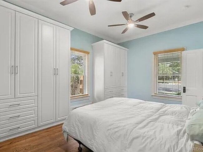 Building Photo - Charming 2 Bed 2 Bath house with Basement flex room in the heart of Englewood!