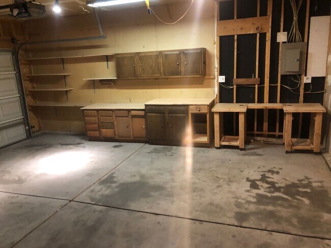 Building Photo - Nice Home with Finished Basement in South Loveland