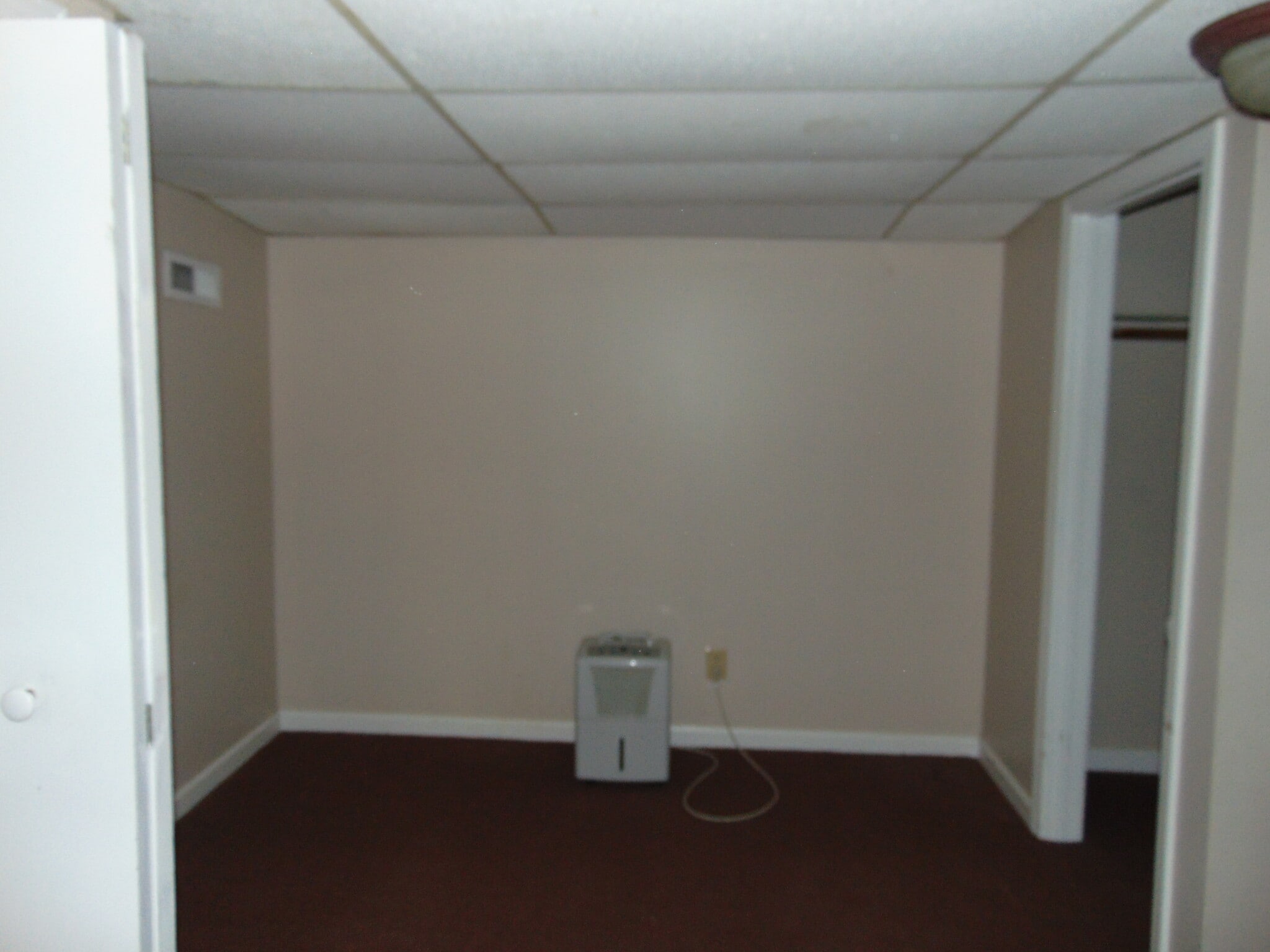 Building Photo - 322 Main St