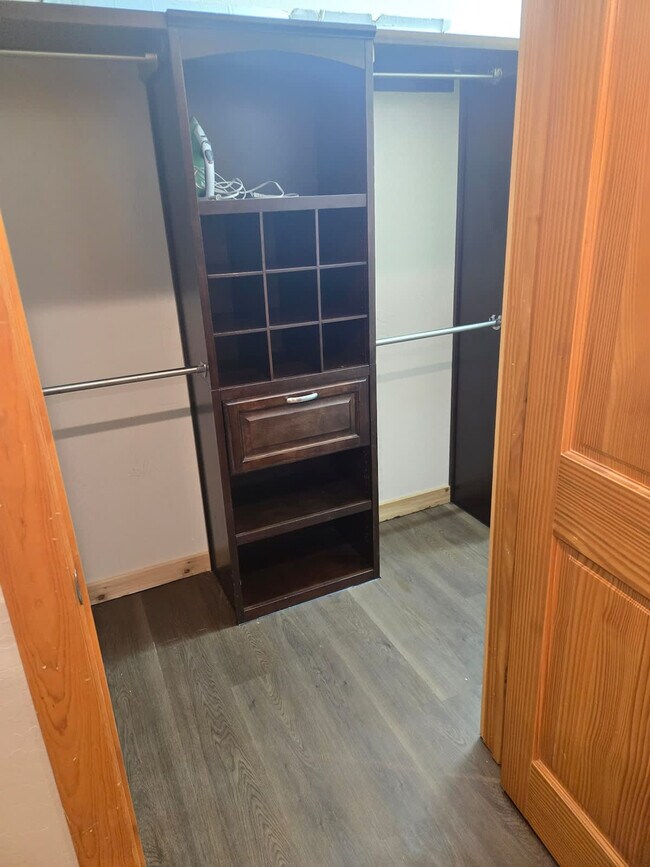 Building Photo - 1207 Shahan Prairie Rd