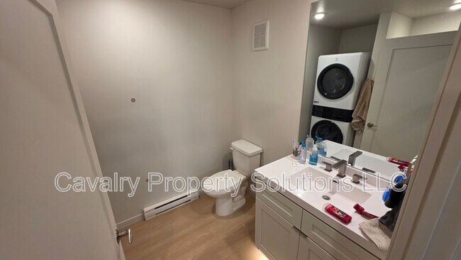 Building Photo - 1221 Commonwealth Ave