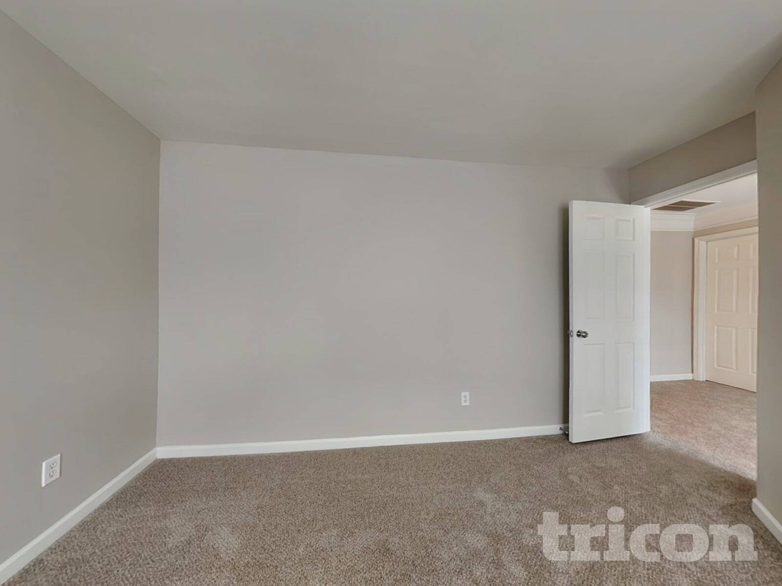 Building Photo - 824 Tibwin Pl SE