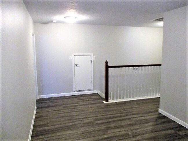 Building Photo - 16130 Speyburn Ct