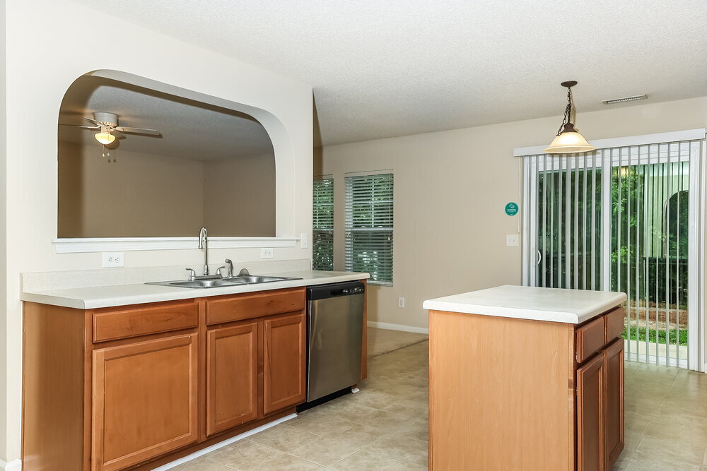 Building Photo - 51 Valleyfield Dr