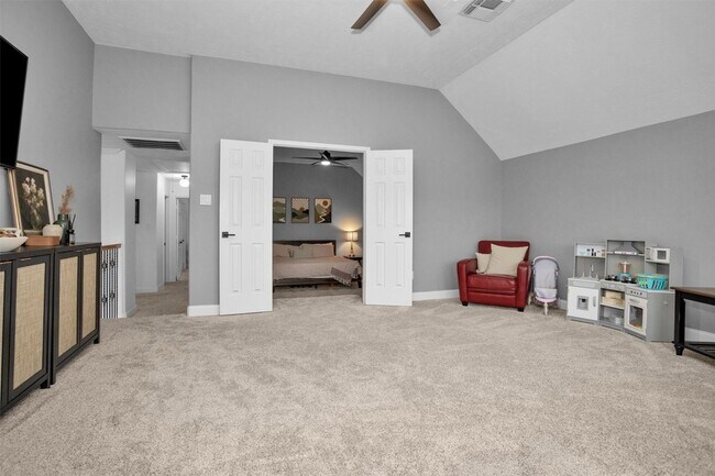 Building Photo - 3006 E Lake Falls Cir