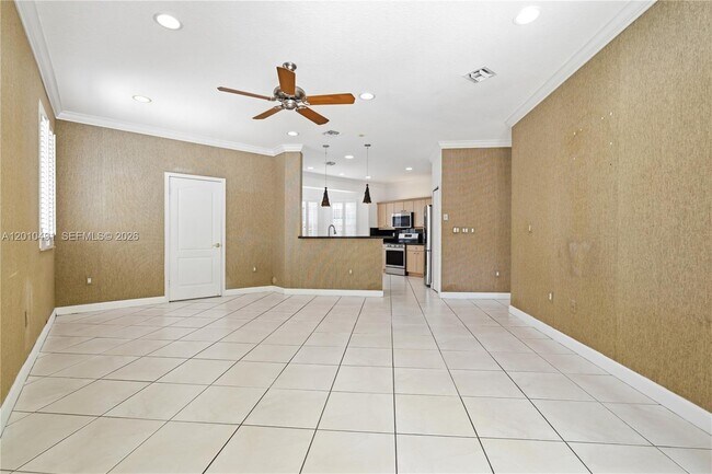 Building Photo - 15203 SW 142nd Ave