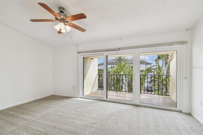 Building Photo - 7550 Sunshine Skyway Ln S