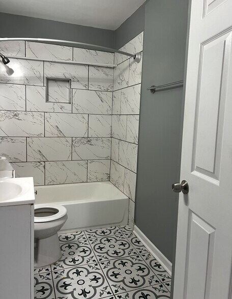 Building Photo - 3148 Highland Park Pl