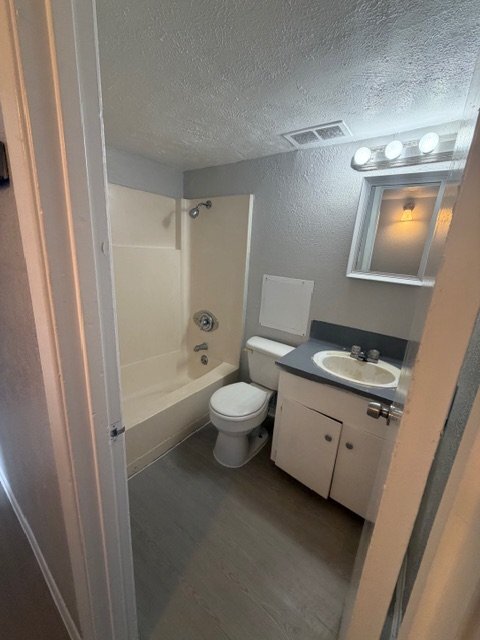 Building Photo - 5220 Weber Rd