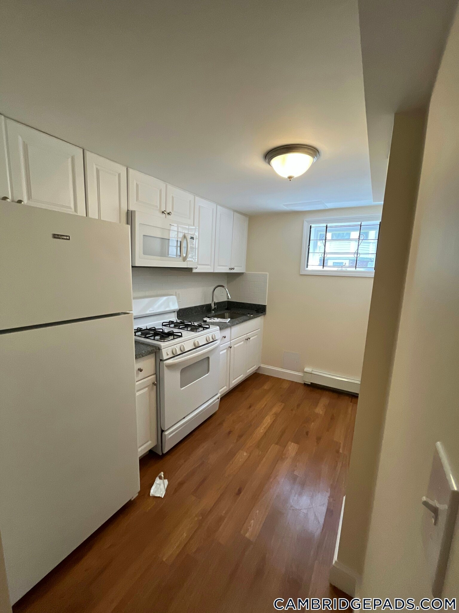 Building Photo - 381 Harvard St