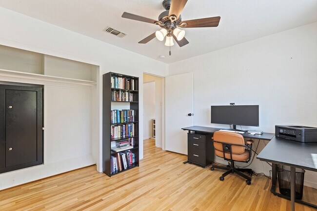 Building Photo - Charming 3-bedroom, 1-bath home in Anderson