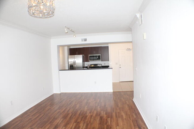 Building Photo - 4907 Midtown Ln