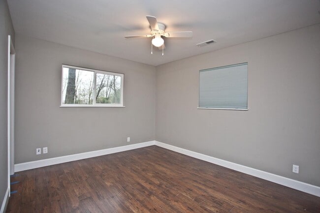 Building Photo - 1206 Convair St