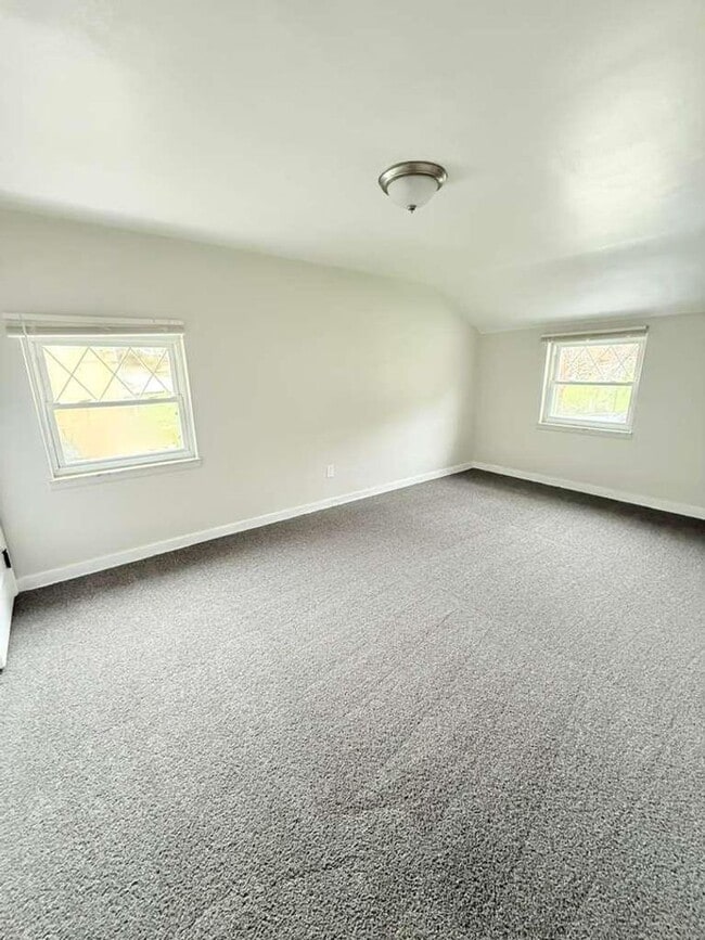 Building Photo - Beautifully remodeled 2-bedroom, 1 1/2-bath home in a Penn Hills neighborhood.