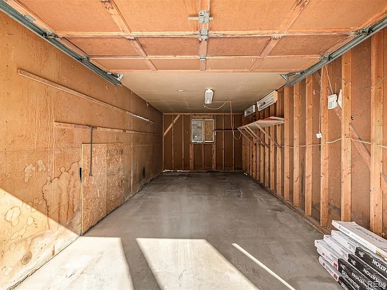 Building Photo - 1601 Nome St