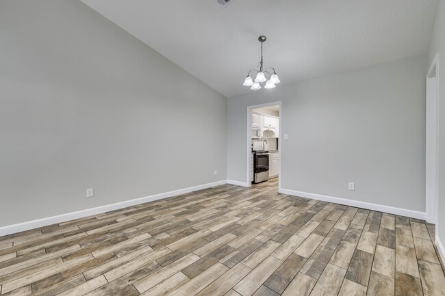 Building Photo - 219 Lynbrook Way