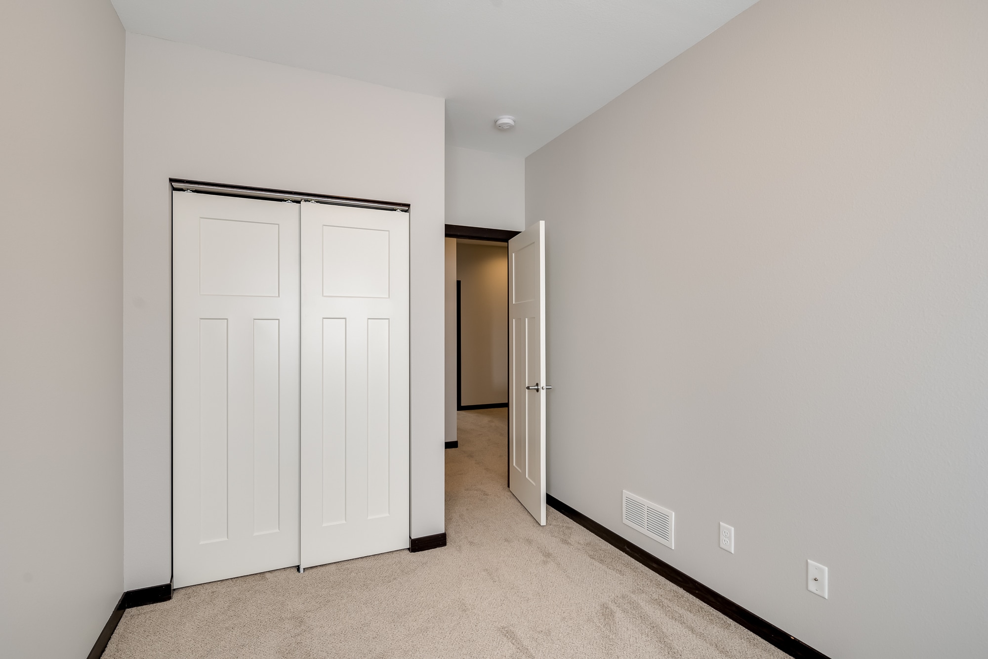 Building Photo - 2192 Rolling Green Trl