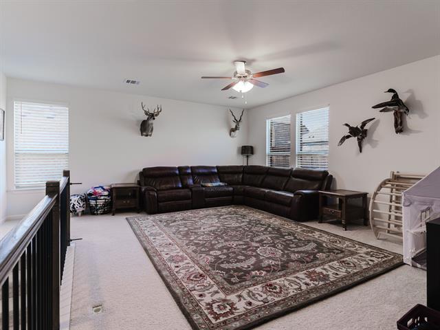 Building Photo - 5433 Lake Front Dr
