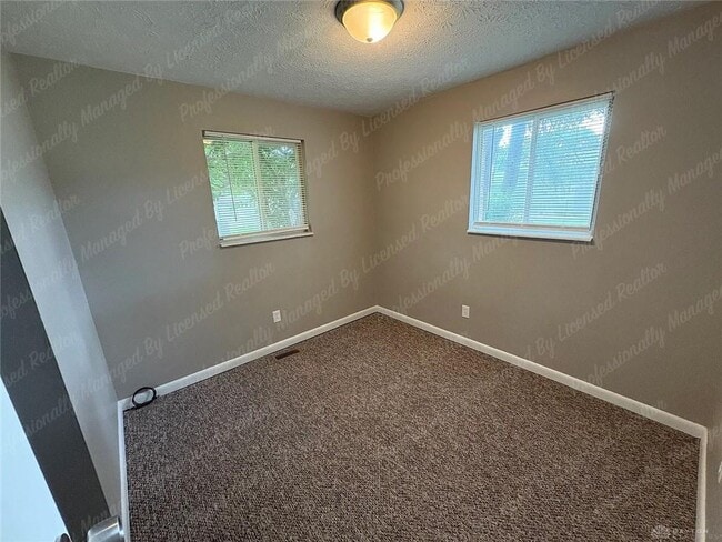 Building Photo - 525 Lake St