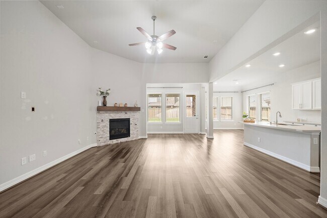 Building Photo - 27130 Spanish Wind Ct