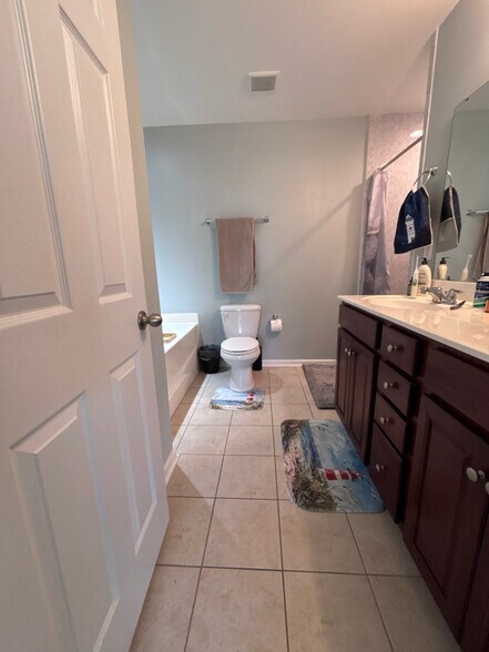 Building Photo - 412 Vinicio Dr