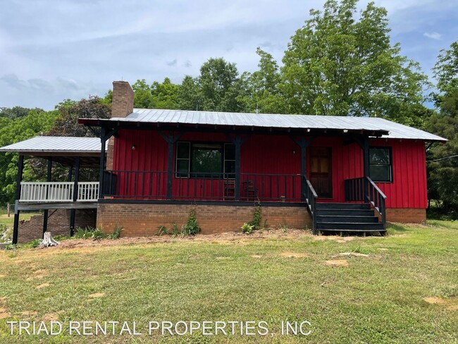 Building Photo - 2 br, 1 bath House - 7078 NC HWY 49 S.