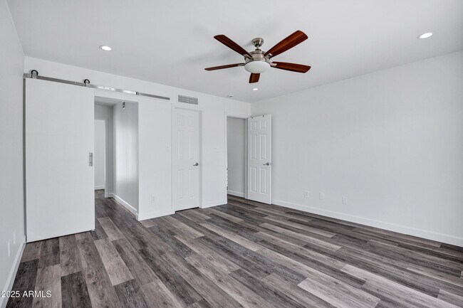Building Photo - 11459 N 56th St