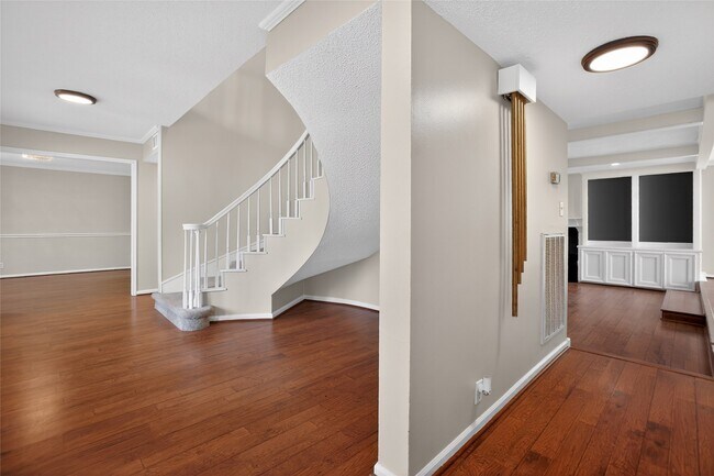 Building Photo - 112 Kirkwood Ln