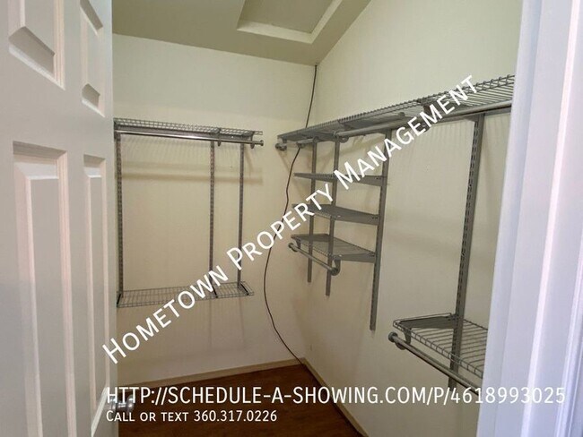Building Photo - Chambers Creek Beauty - Available NOW!