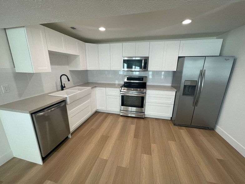 Building Photo - 517 S 2420 W