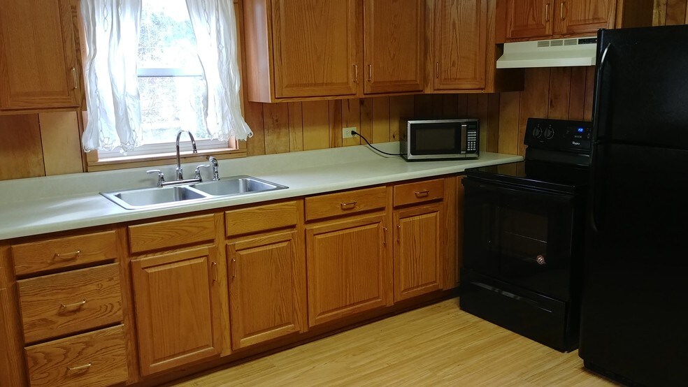 kitche n - 3967 Riverview Ln