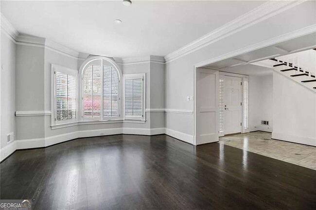 Building Photo - 460 Ivy Park Ln NE