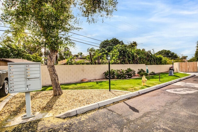 Building Photo - 3221 N 37th St