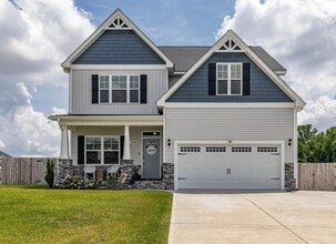Building Photo - 300 Stonebridge Dr