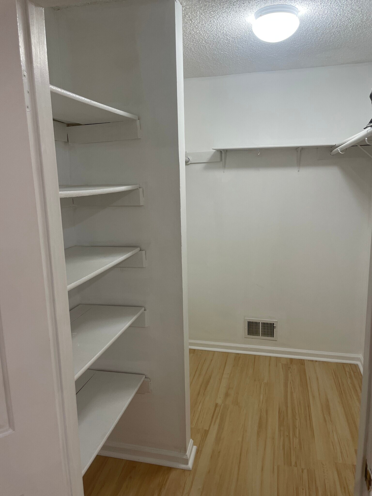 Master Bed Closet Room - 41 Walnut St