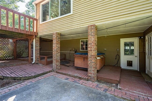 Building Photo - 2843 Pine Meadow Dr