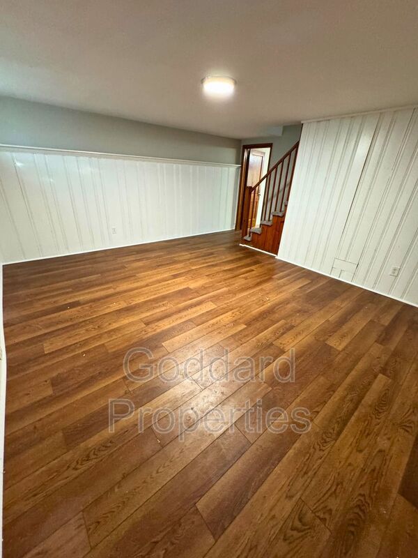 Building Photo - 1214 Deanwood Rd