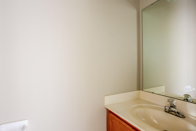 Building Photo - 7077 Millers Glen Way