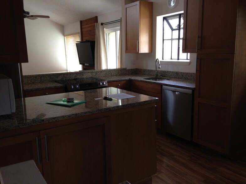 Building Photo - 7911 Countryside Dr