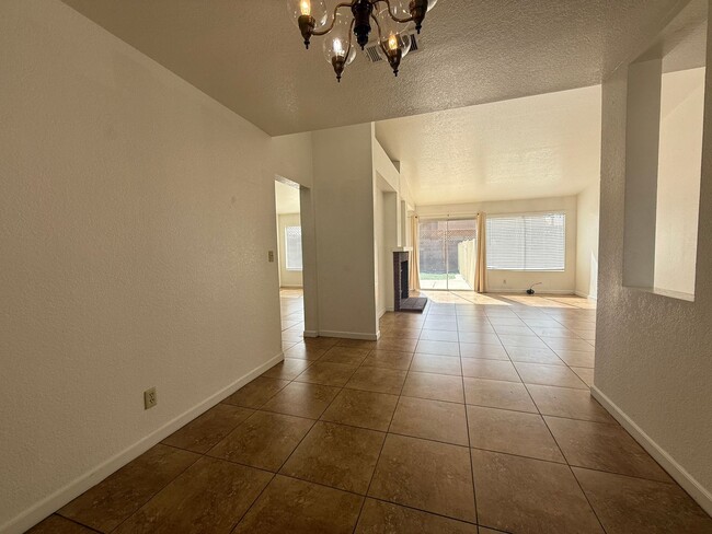 Building Photo - 6725 Trammel Ct