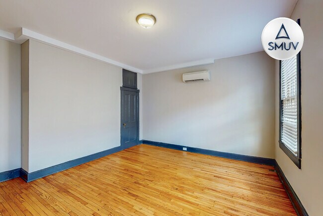 Building Photo - 24 E Madison St