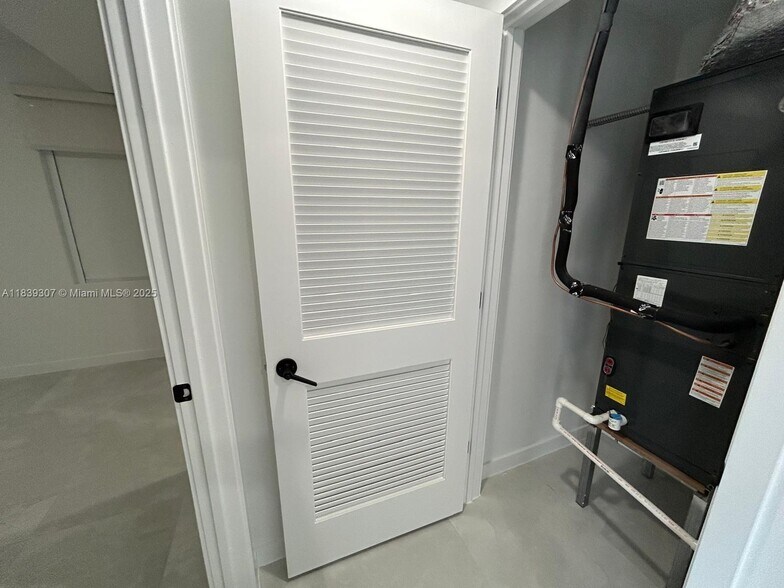 Building Photo - 14560 SW 261st Ter