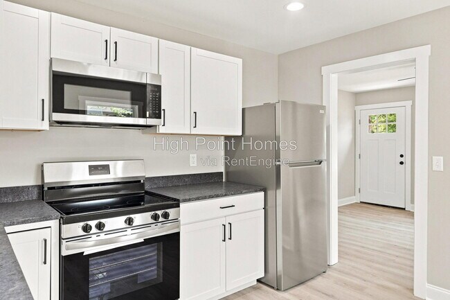 Building Photo - 5225 Fagan St