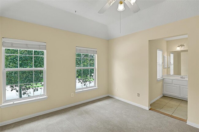 Building Photo - 2416 Spoonbill Dr
