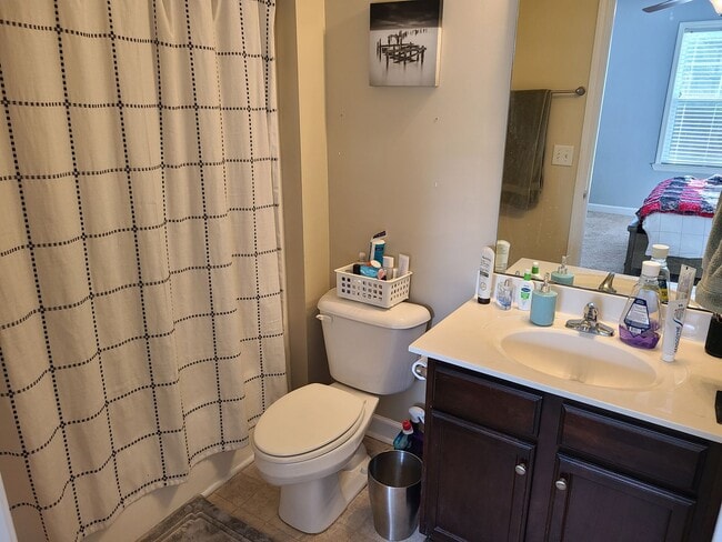 Building Photo - 2 bedroom, 2 bath unfurnished home - Pine Ridge Community - Holly Ridge
