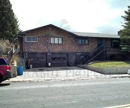 Building Photo - 1318 Shield St