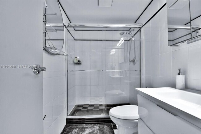 Building Photo - 2999 NW 48th Ave