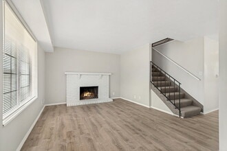 Building Photo - Fresh townhome in Sugarhouse
